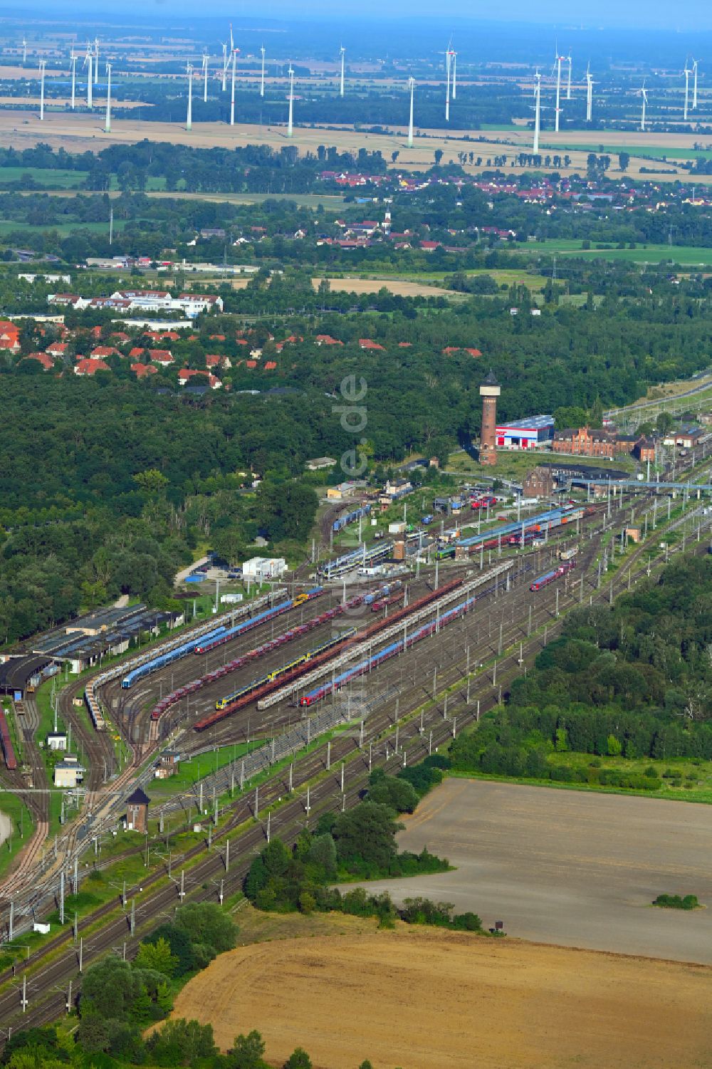 Elstal von oben - Rangierbahnhof und Güterbahnhof in Elstal im Bundesland Brandenburg, Deutschland