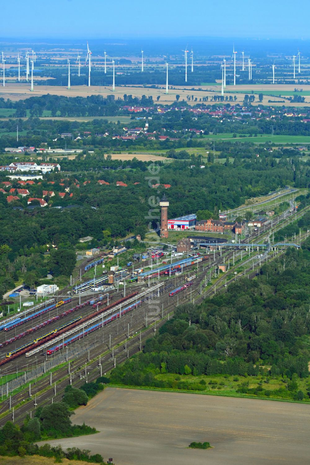 Elstal aus der Vogelperspektive: Rangierbahnhof und Güterbahnhof in Elstal im Bundesland Brandenburg, Deutschland