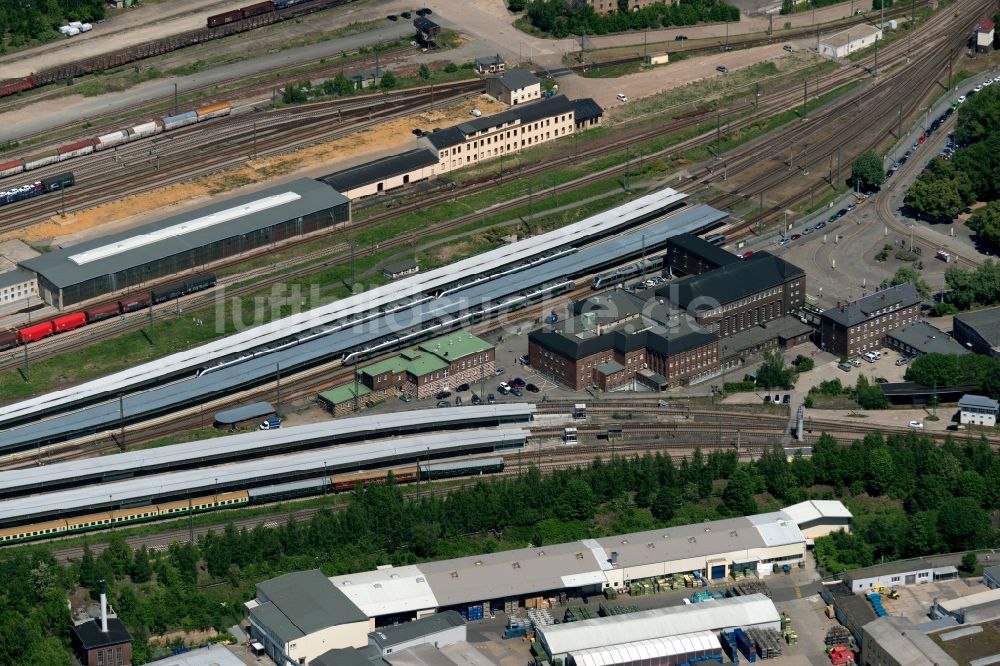 Zwickau von oben - Rangierbahnhof, Güterbahnhof und Hauptbahnhof der Deutschen Bahn in Zwickau im Bundesland Sachsen, Deutschland