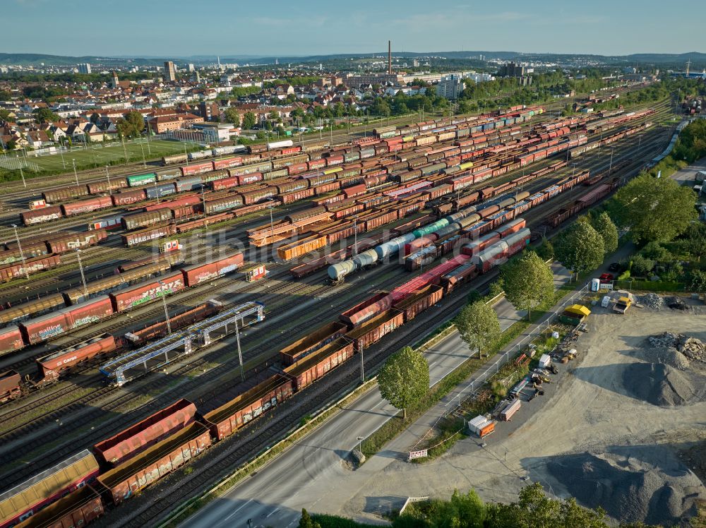 Kornwestheim aus der Vogelperspektive: Rangierbahnhof und Güterbahnhof in Kornwestheim im Bundesland Baden-Württemberg, Deutschland