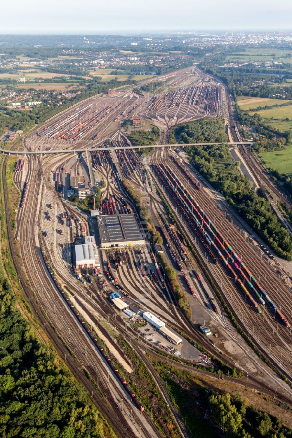 Luftbild Seevetal - Rangierbahnhof und Güterbahnhof Maschen der Deutschen Bahn im Ortsteil Maschen in Seevetal im Bundesland Niedersachsen, Deutschland