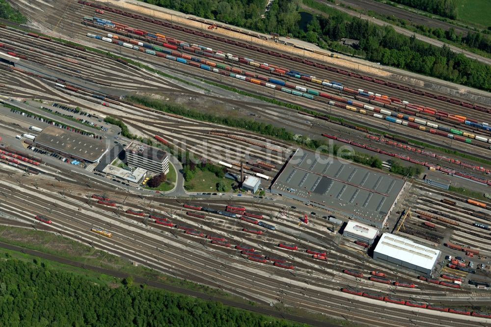 Seevetal aus der Vogelperspektive: Rangierbahnhof und Güterbahnhof Maschen der Deutschen Bahn im Ortsteil Maschen in Seevetal im Bundesland Niedersachsen, Deutschland