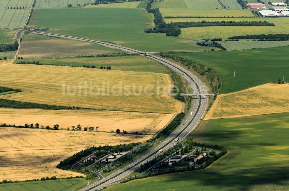 Sömmerda von oben - Rastplatz Thüringer Becken an der BAB 71 bei Sömmerda im Bundesland Thüringen