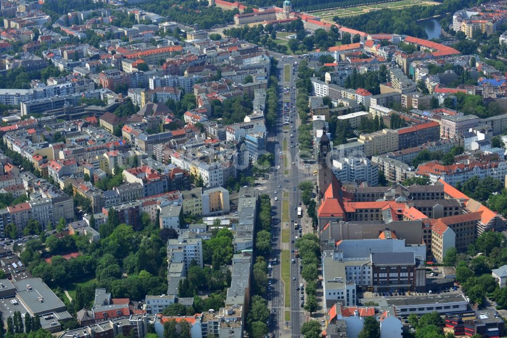 Luftaufnahme Berlin - Rathaus - Bezirksamt Charlottenburg-Wilmersdorf an der Otto-Suhr-Allee in Berlin Charlottenburg