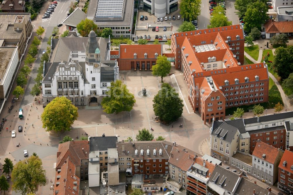 Gladbeck aus der Vogelperspektive: Rathaus in Gladbeck im Bundesland Nordrhein-Westfalen