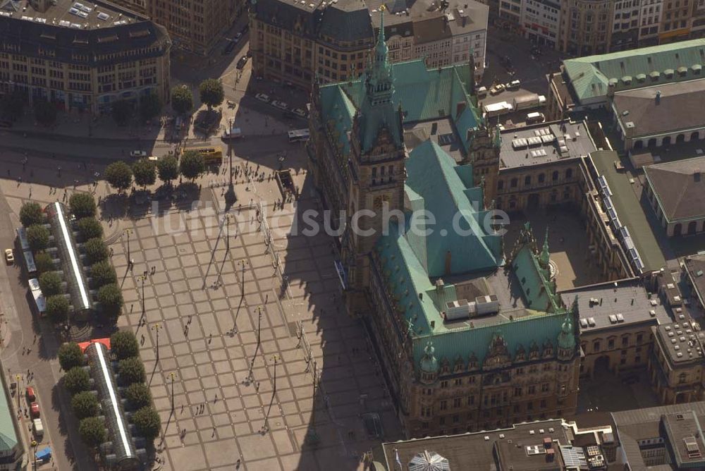 Hamburg aus der Vogelperspektive: Rathaus Hamburg