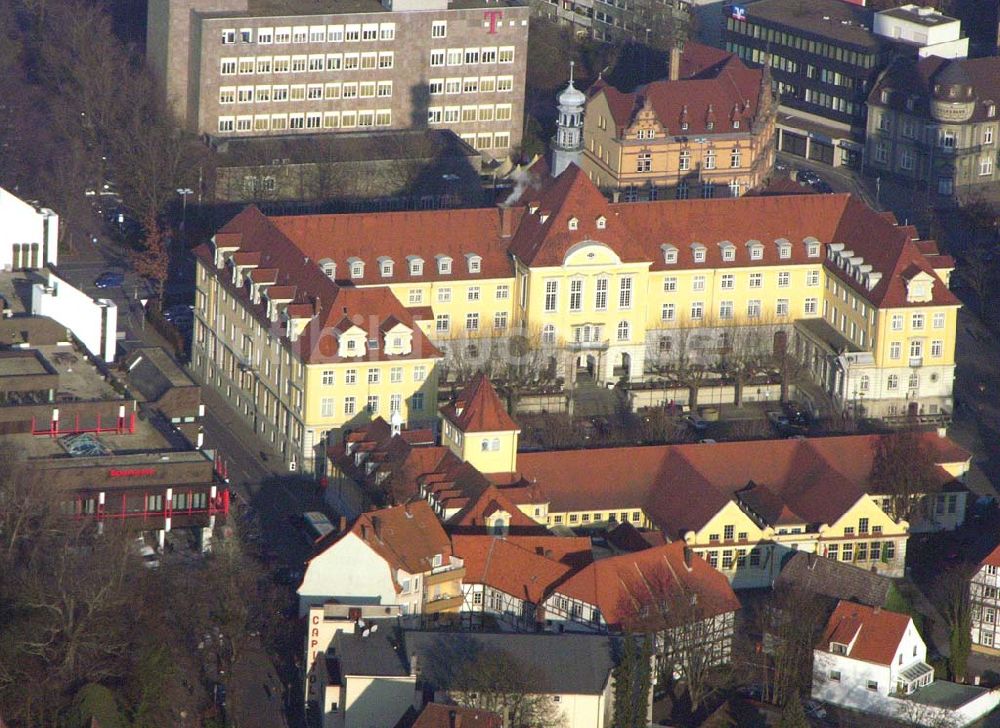 Herford von oben - Rathaus und Markthalle in Herford