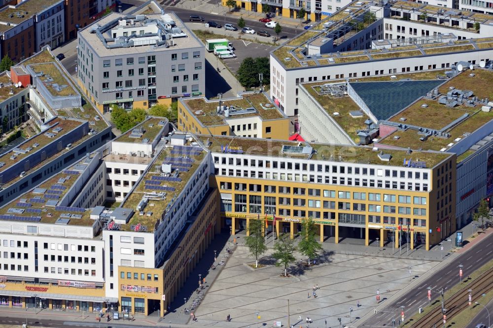 Berlin OT Hellersdorf von oben - Rathaus Marzahn-Hellersdorf im Ortsteil Hellersdorf in Berlin