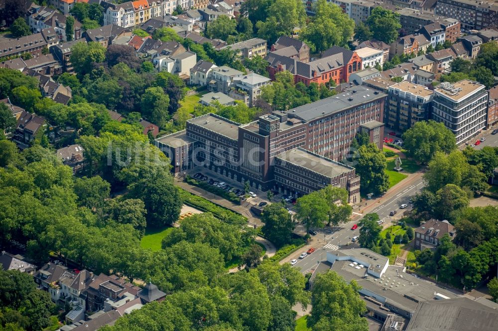 Luftbild Oberhausen - Rathaus und neues Bürogebäude der Babcock Pensionskasse in Oberhausen in Nordrhein-Westfalen