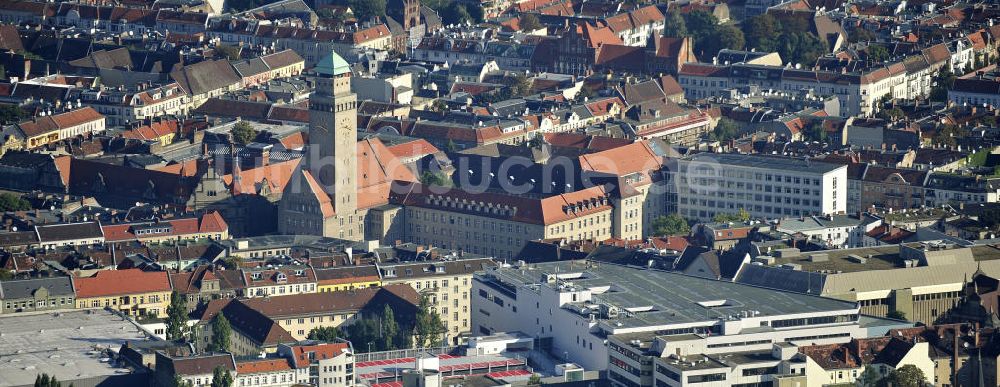 Luftaufnahme Berlin - Rathaus Neukölln in Berlin