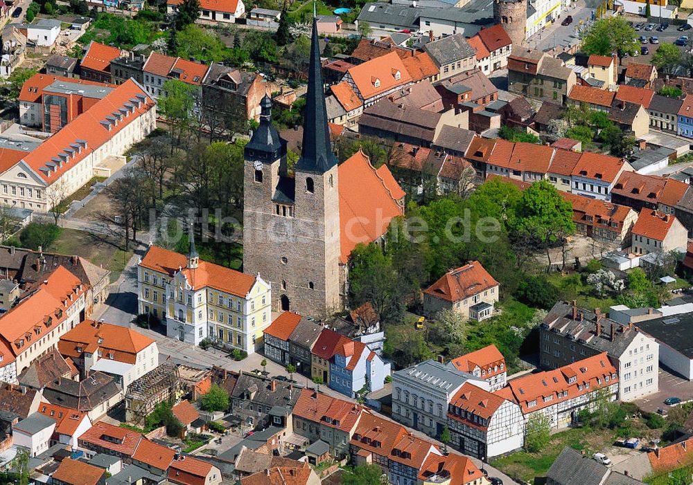 Burg von oben - Rathaus und Oberkirche Unser Lieben Frauen in Burg in Sachsen-Anhalt