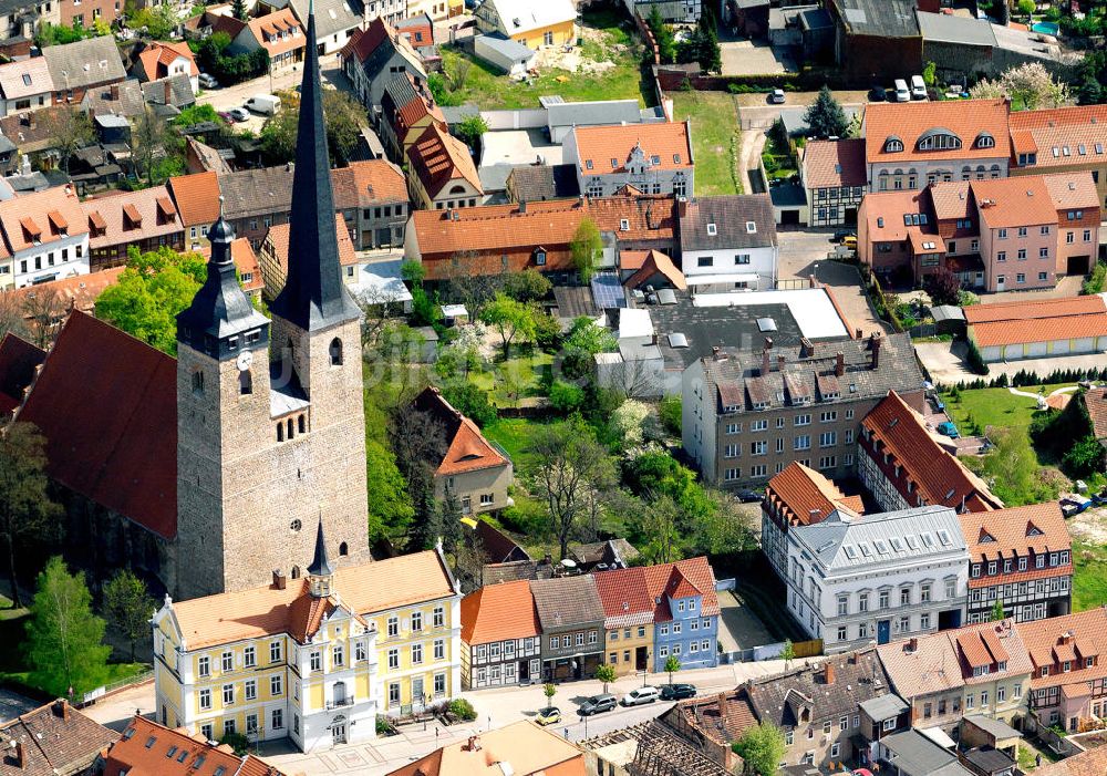 Luftbild Burg - Rathaus und Oberkirche Unser Lieben Frauen in Burg in Sachsen-Anhalt