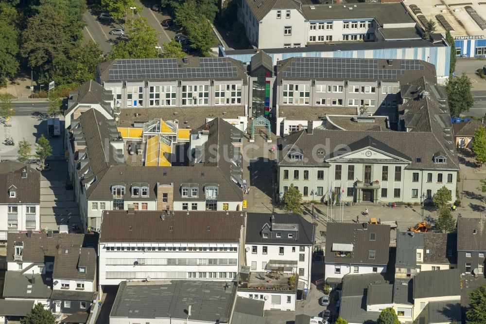 Luftbild Heiligenhaus - Rathaus-Passage und Altes Rathaus in Heiligenhaus im Ruhrgebiet in Nordrhein-Westfalen