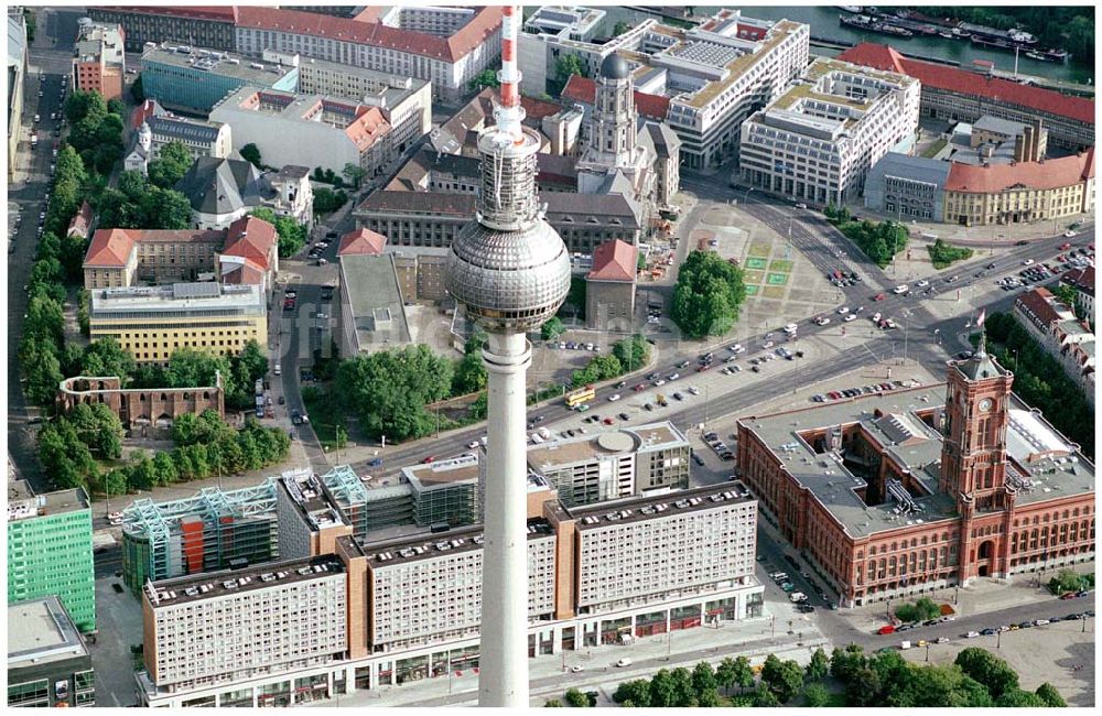 Berlin von oben - Rathaus Passagen am Fernsehturm in Berlin