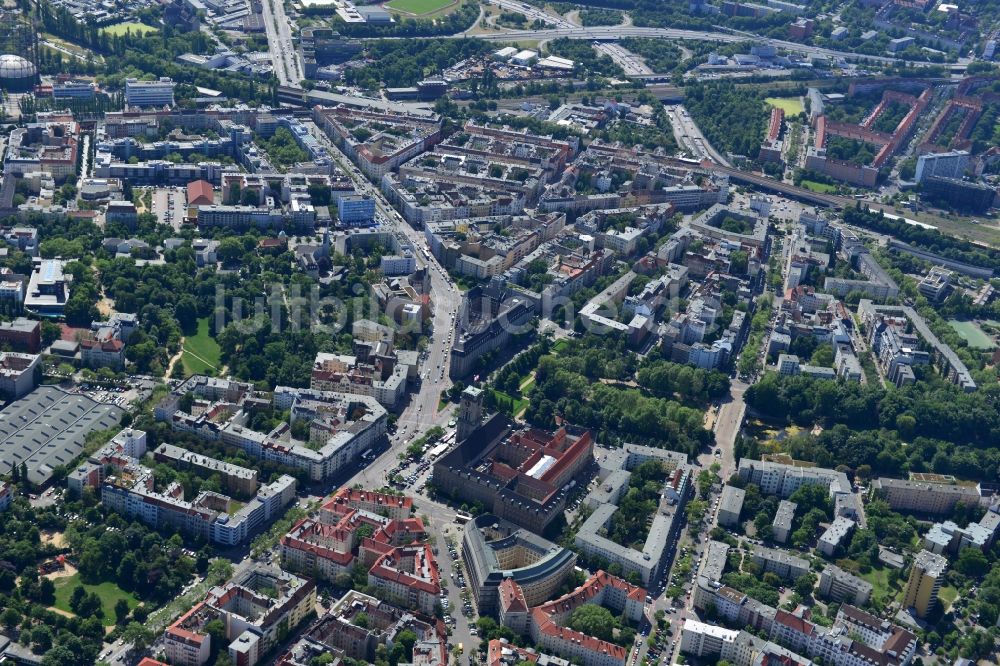 Berlin aus der Vogelperspektive: Rathaus Schöneberg in Berlin