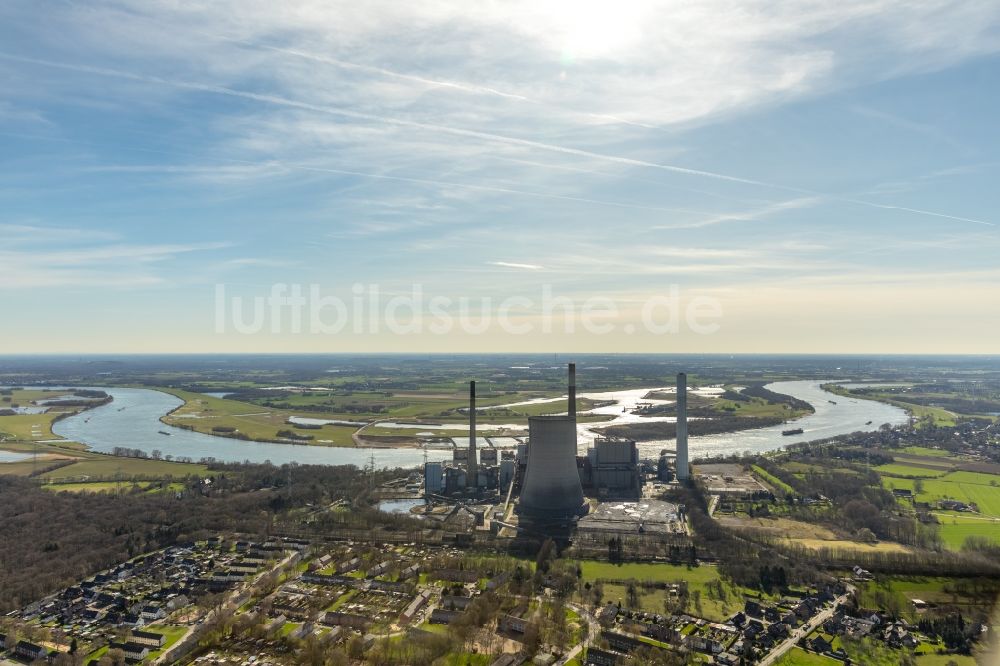 Voerde (Niederrhein) aus der Vogelperspektive: Rückbauarbeiten am HKW Heizkraftwerk und Kohlekraftwerk Kraftwerk Voerde in Voerde (Niederrhein) im Bundesland Nordrhein-Westfalen, Deutschland