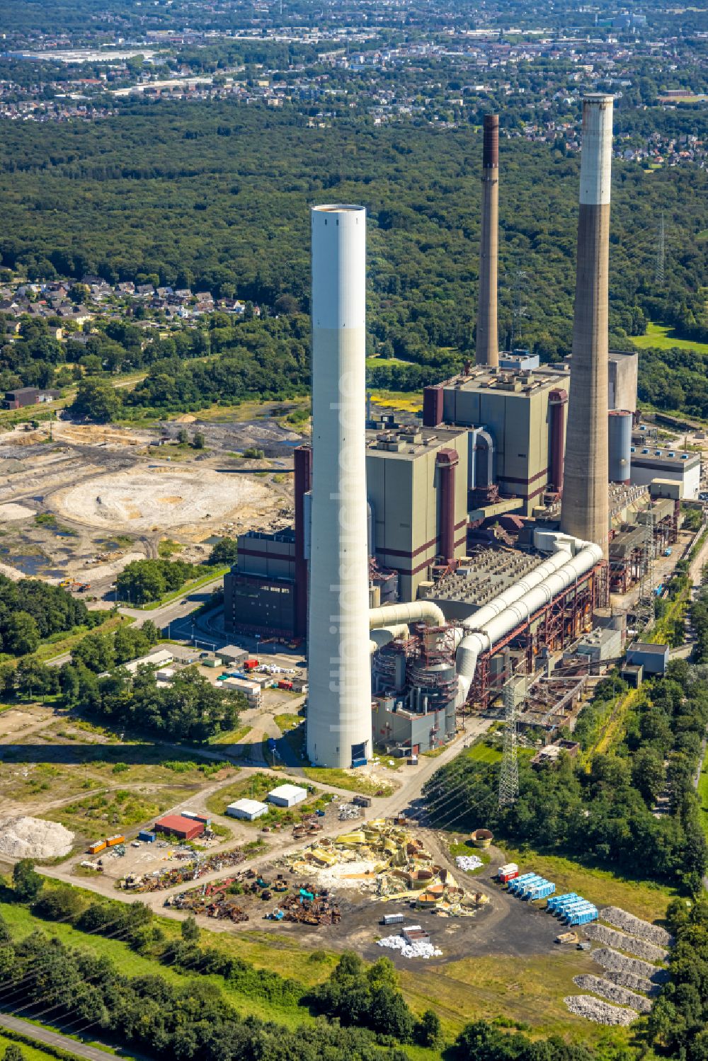 Luftbild Voerde (Niederrhein) - Rückbauarbeiten am HKW Heizkraftwerk und Kohlekraftwerk Kraftwerk Voerde in Voerde (Niederrhein) im Bundesland Nordrhein-Westfalen, Deutschland