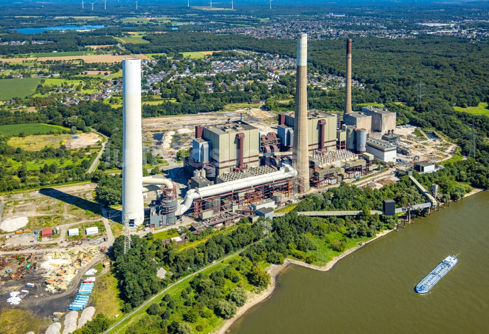 Voerde (Niederrhein) aus der Vogelperspektive: Rückbauarbeiten am HKW Heizkraftwerk und Kohlekraftwerk Kraftwerk Voerde in Voerde (Niederrhein) im Bundesland Nordrhein-Westfalen, Deutschland