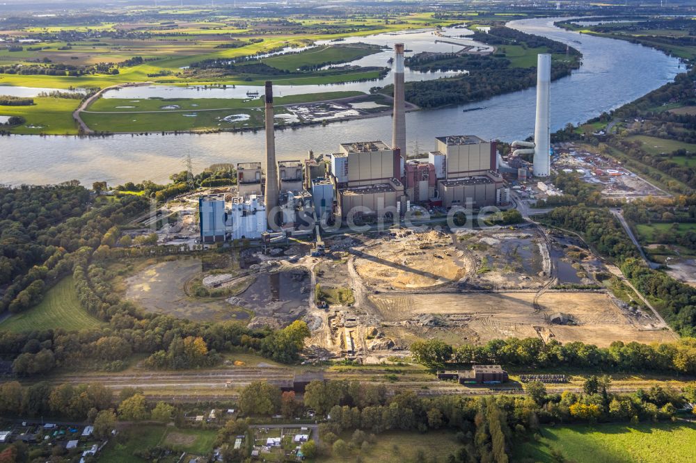 Luftaufnahme Voerde (Niederrhein) - Rückbauarbeiten am HKW Heizkraftwerk und Kohlekraftwerk Kraftwerk Voerde in Voerde (Niederrhein) im Bundesland Nordrhein-Westfalen, Deutschland