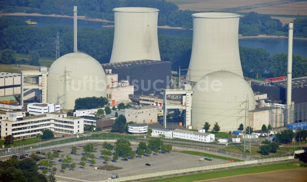 Luftaufnahme Biblis - Reaktorblöcke und Anlagen des AKW - KKW Kernkraftwerk in Biblis im Bundesland Hessen