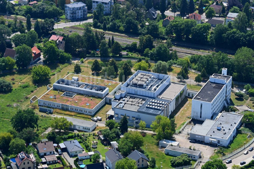 Luftaufnahme Berlin - Rechenzentrum im Ortsteil Mahlsdorf in Berlin, Deutschland