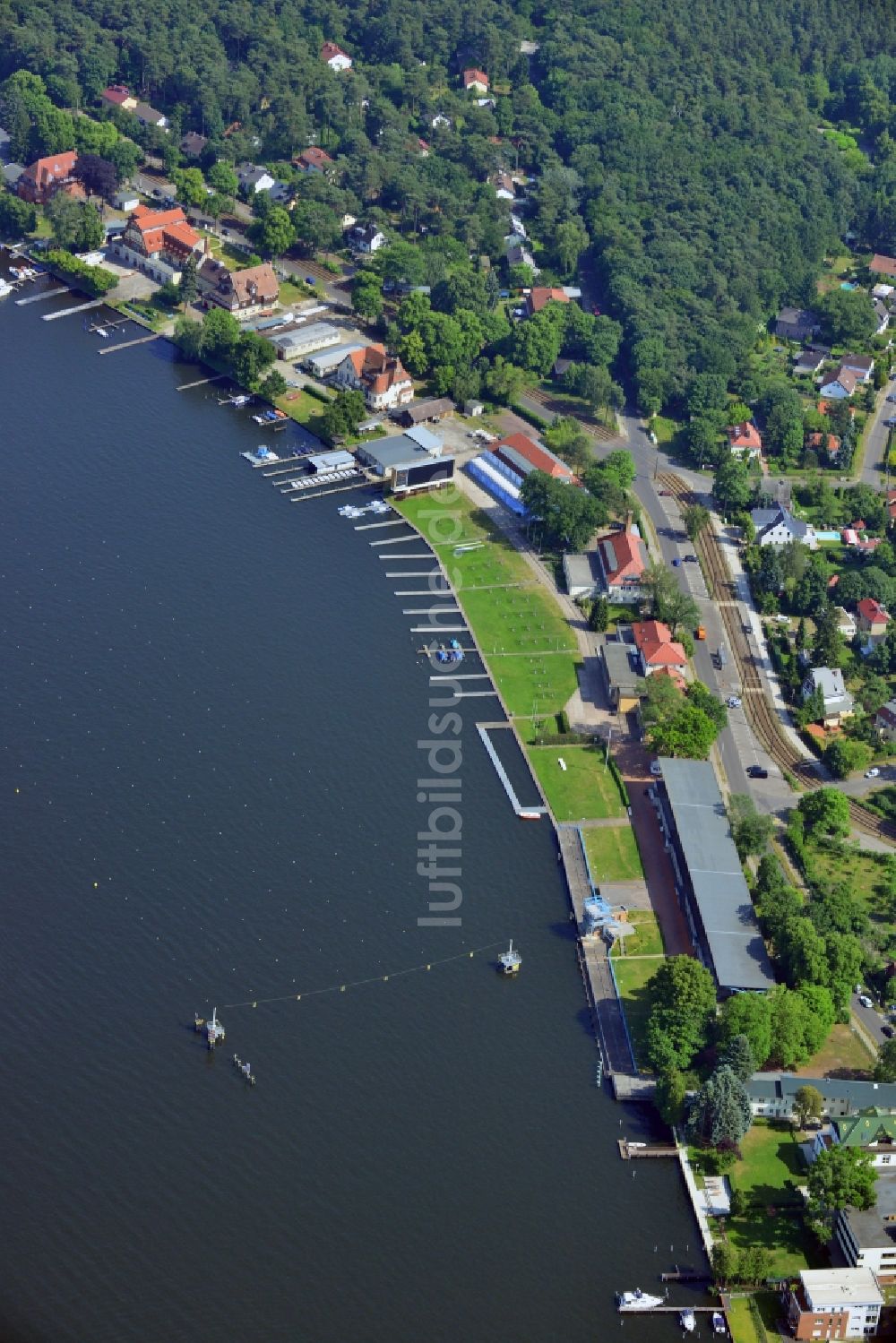 Luftbild Berlin - Regattastrecke / Regattabahn auf dem Langen See in Berlin-Grünau