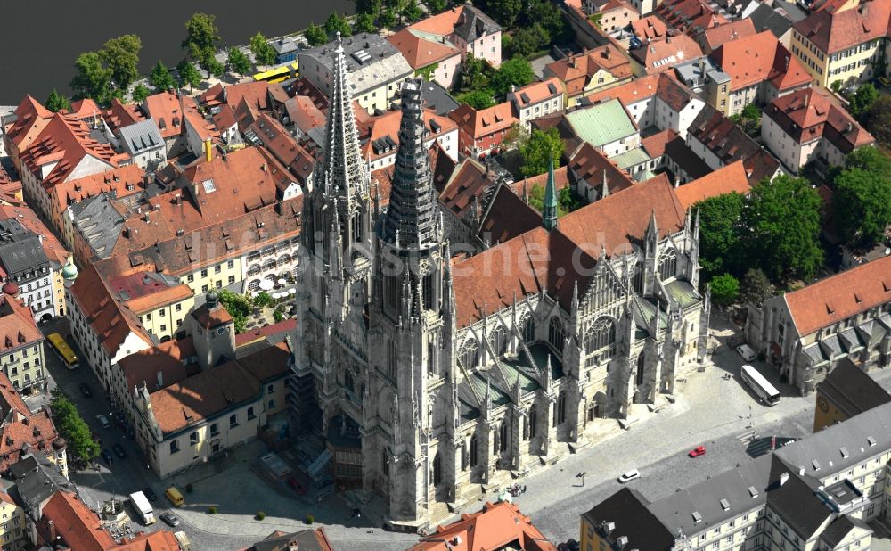 Luftbild Regensburg - Regensburger Dom in Regensburg im Bundesland Bayern