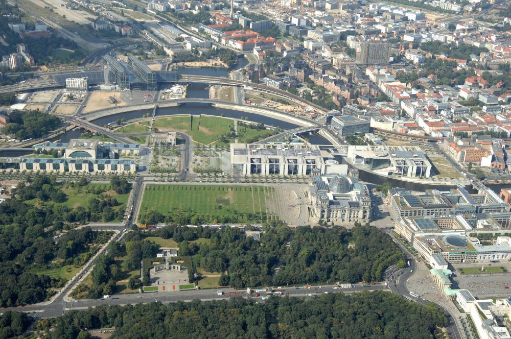 Berlin aus der Vogelperspektive: Regierungsviertel Berlin