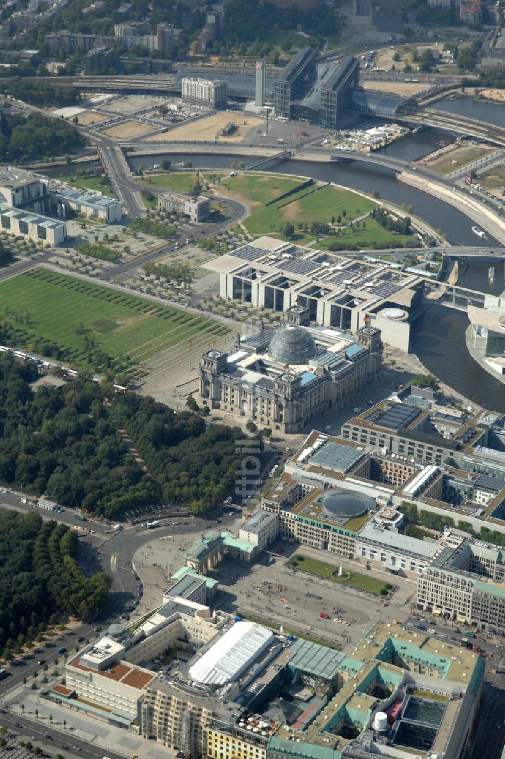 Berlin von oben - Regierungsviertel Berlin