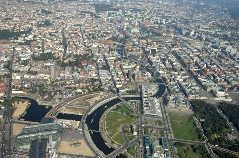 Luftbild Berlin - Regierungsviertel Berlin mit Verlauf der Kanzler U-Bahn U 55