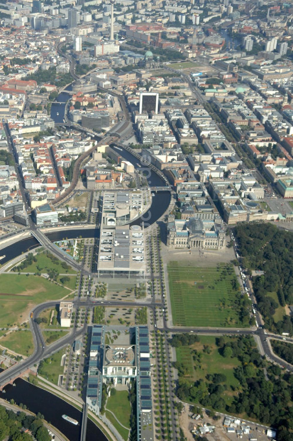 Berlin von oben - Regierungsviertel Berlin mit Verlauf der Kanzler U-Bahn U 55