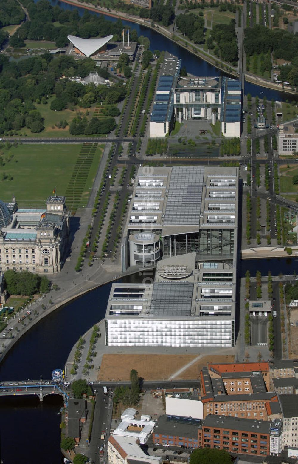 Berlin aus der Vogelperspektive: Regierungsviertel am Berliner Reichstag