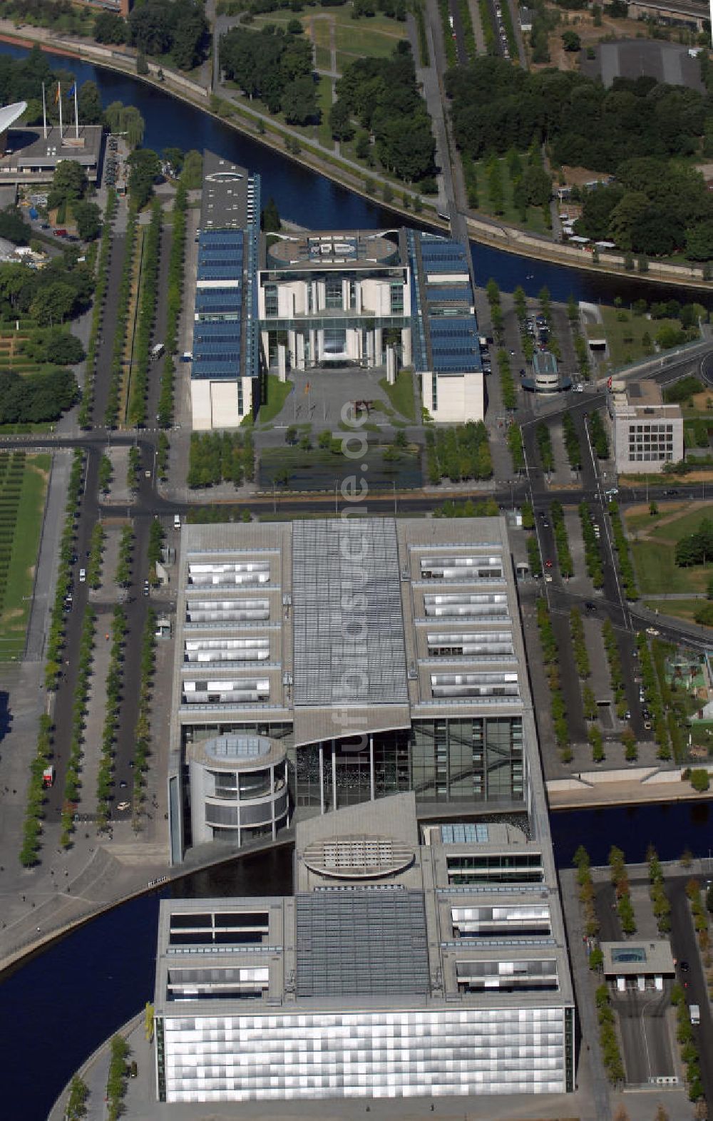 Luftaufnahme Berlin - Regierungsviertel am Berliner Reichstag