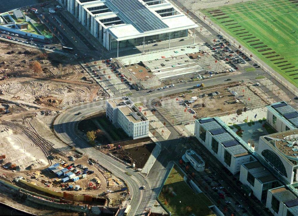 Luftaufnahme Berlin - Tiergarten - Regierungsviertel, Kanzleramt, Schweizer Botschaft