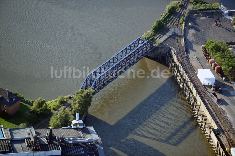 Luftbild Hamburg - Reginenortbrücke in Hamburg-Mitte / Veddel