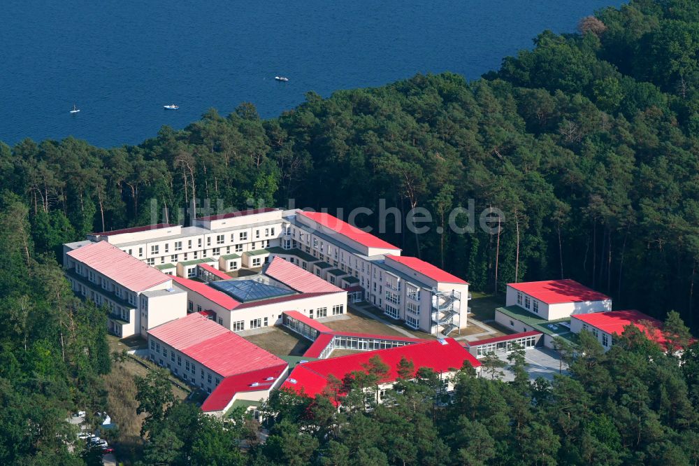 Strausberg aus der Vogelperspektive: Rehabilitationszentrum der Rehaklinik in Strausberg im Bundesland Brandenburg, Deutschland