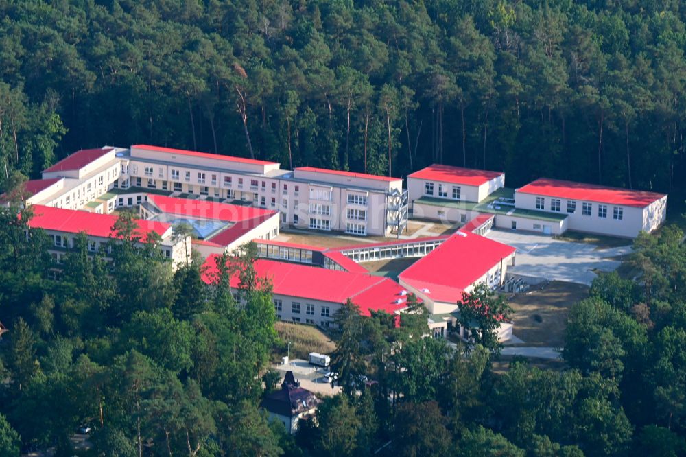 Strausberg aus der Vogelperspektive: Rehabilitationszentrum der Rehaklinik in Strausberg im Bundesland Brandenburg, Deutschland