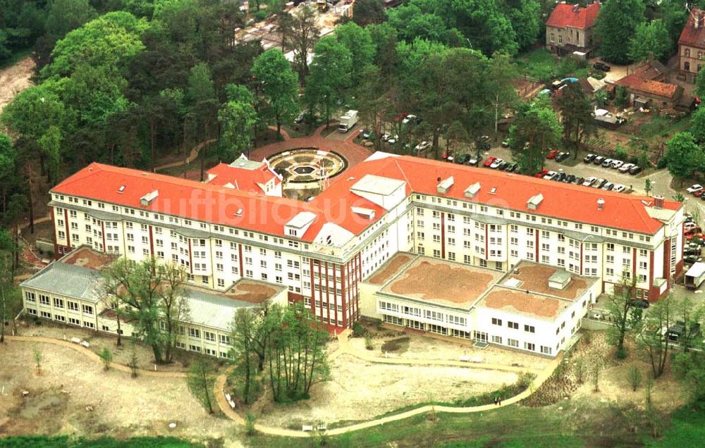 Luftbild Dahlewitz - Hoppegarten - Rehaklinik in Dahlwitz - Hoppegarten (MEDIAN - Klinikverbund).10.04.1995