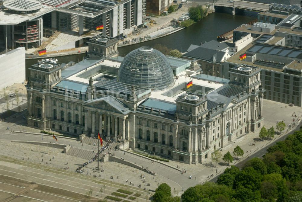 Berlin von oben - Reichstag Berlin