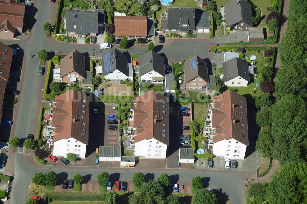 Bönen von oben - Reihen- Wohnhaus der MARKUS GEROLD UNTERNEHMENSGRUPPE in Bönen im Bundesland Nordrhein-Westfalen