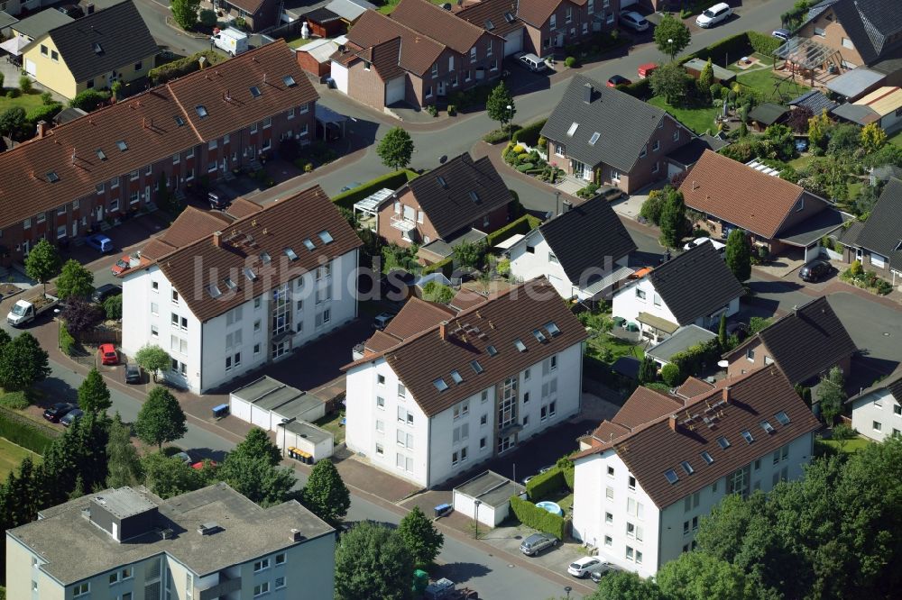 Bönen aus der Vogelperspektive: Reihen- Wohnhaus der MARKUS GEROLD UNTERNEHMENSGRUPPE in Bönen im Bundesland Nordrhein-Westfalen