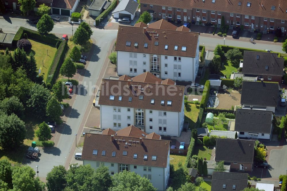 Bönen aus der Vogelperspektive: Reihen- Wohnhaus der MARKUS GEROLD UNTERNEHMENSGRUPPE in Bönen im Bundesland Nordrhein-Westfalen