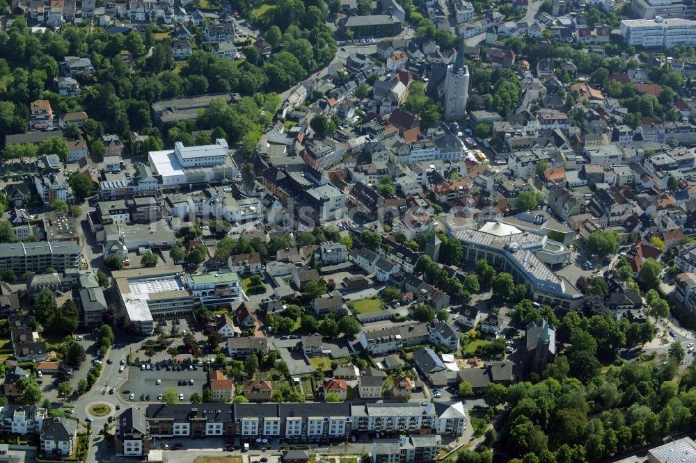 Menden (Sauerland) von oben - Reihen- Wohnhaus der MARKUS GEROLD UNTERNEHMENSGRUPPE in Menden (Sauerland) im Bundesland Nordrhein-Westfalen