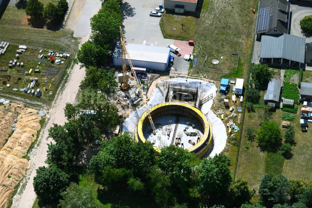 Luftbild Werneuchen - Reinwasserbehälter und Wasserspeicher - Neubau in Werneuchen im Bundesland Brandenburg, Deutschland