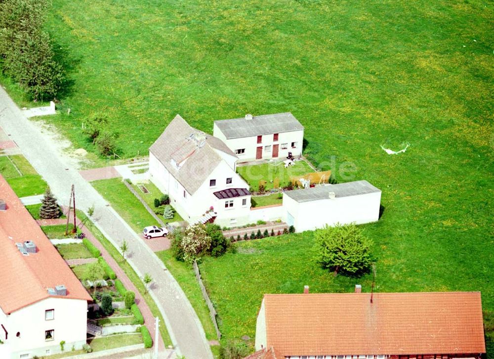 Sachsen-Anhalt von oben - Reithof Mahlsdorf / Sachsen-Anhalt Mahlsdorf 16.Mai 2002