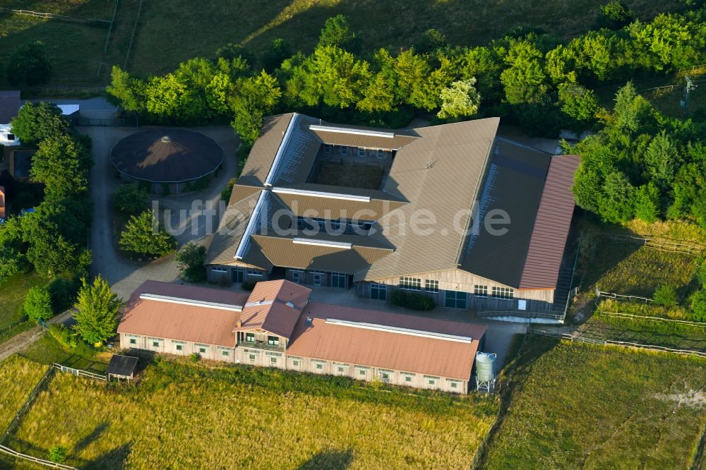 Plaaz von oben - Reitstall - Reiterhof - Marstall Kempke Hof in Plaaz im Bundesland Mecklenburg-Vorpommern, Deutschland