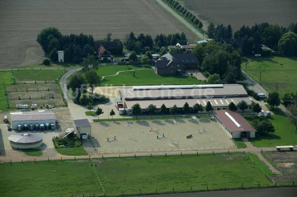 Luftaufnahme Kitzscher - Reitstall - Reiterhof - und Reitsportanlagen des Pferdesportzentrum Heuter in Kitzscher im Bundesland Sachsen