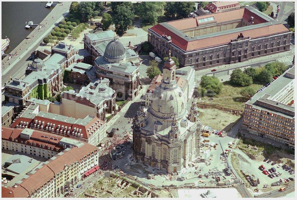 Dresden aus der Vogelperspektive: Rekonstruierte Frauenkirche Dresden