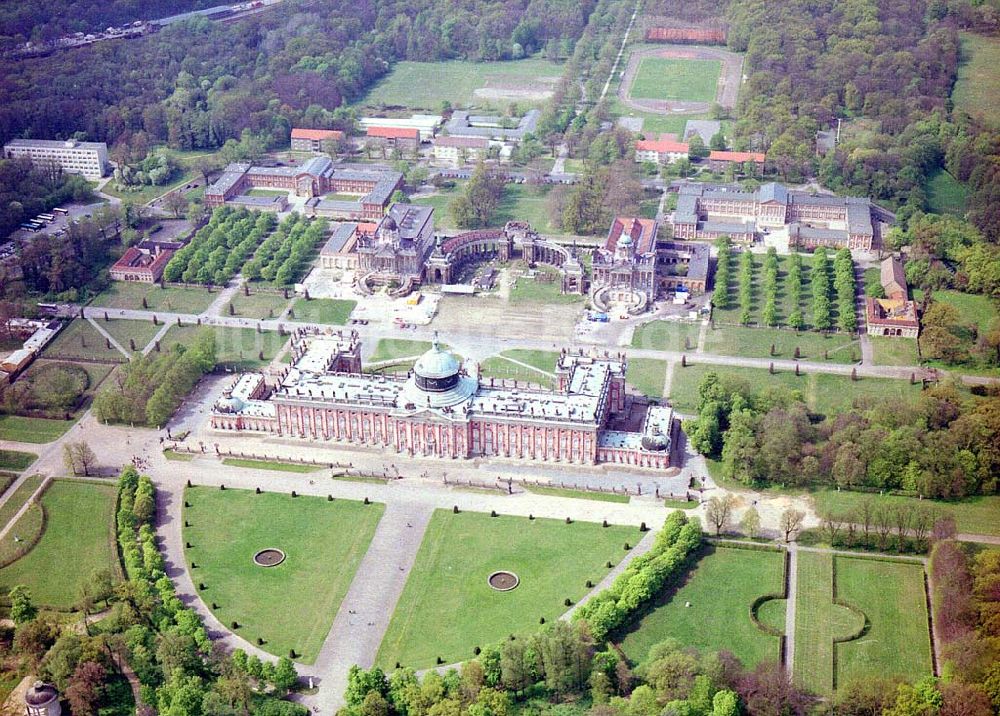 Potsdam - BRA von oben - Rekonstruktion des Neuen Palais.