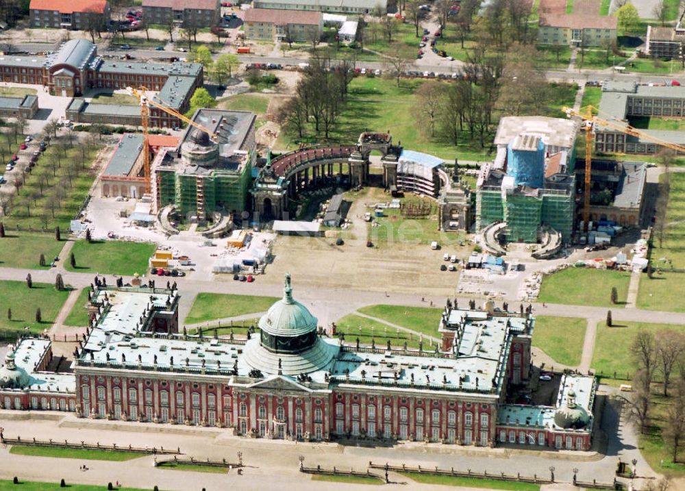 Luftaufnahme Potsdam - Rekonstruktion des Neuen Palais in Potsdam.